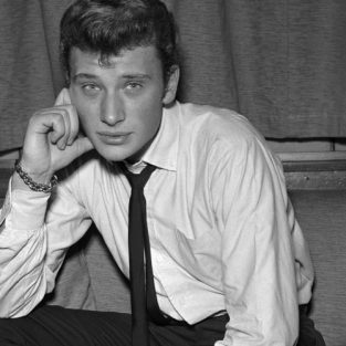 johnny-hallyday-french-guide-so-chic-singapore-lifestyle-music-1